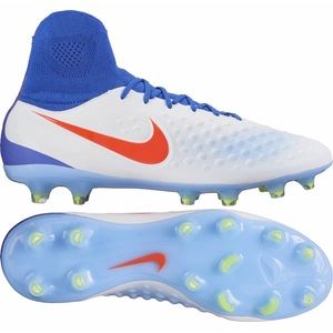 NIKE MAGISTA ORDEN II FG US WOMEN CLEATS SIZE: 7